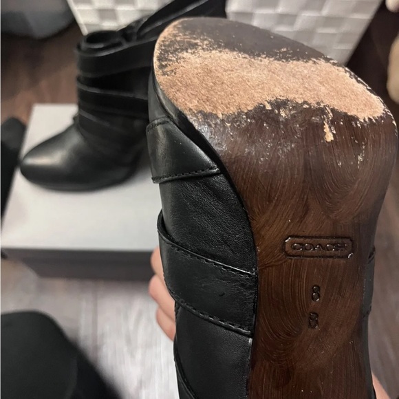 COPY - EUC Women's Coach Tessie Pull On Ankle Boots Booties Shoes Size 8 Black … - Picture 5 of 5